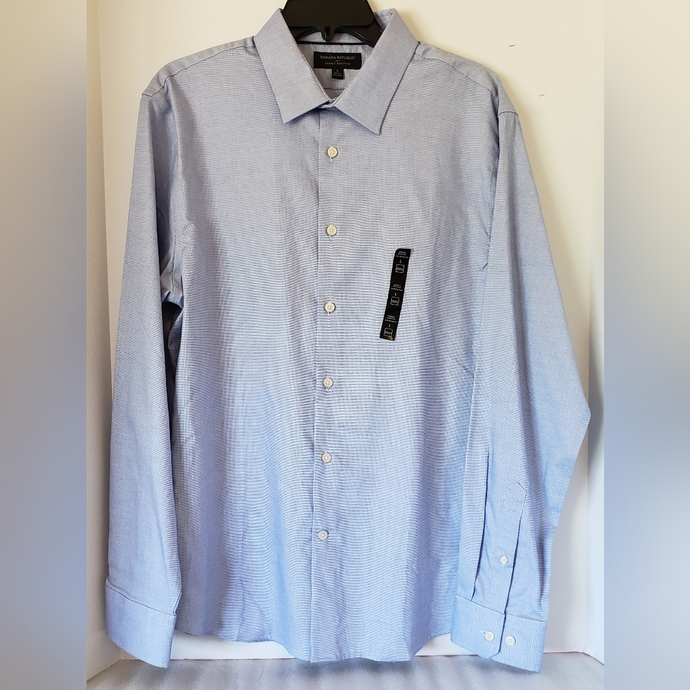 NWT Banana Republic Light Blue Long Sleeve Dress Shirt Men's Size L